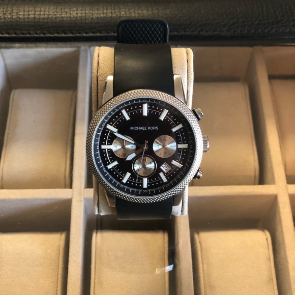 Michael Kors Watch - Picture 3 of 5